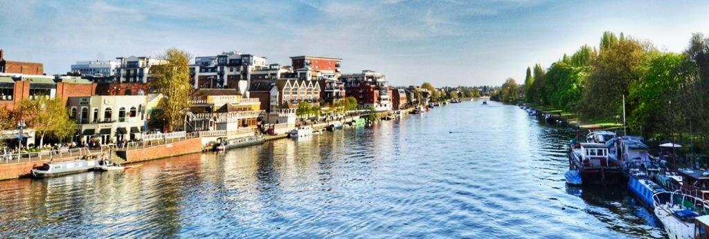 Surbiton Home With Free Parkings, Surbiton, Kingston Upon Thames, Surrey, Greater London Uk Экстерьер фото